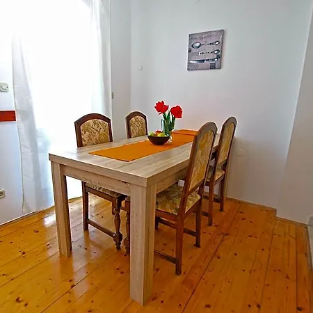 589 Fažana